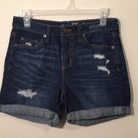 Universal Thread Pants - Universal thread shorts, size 4